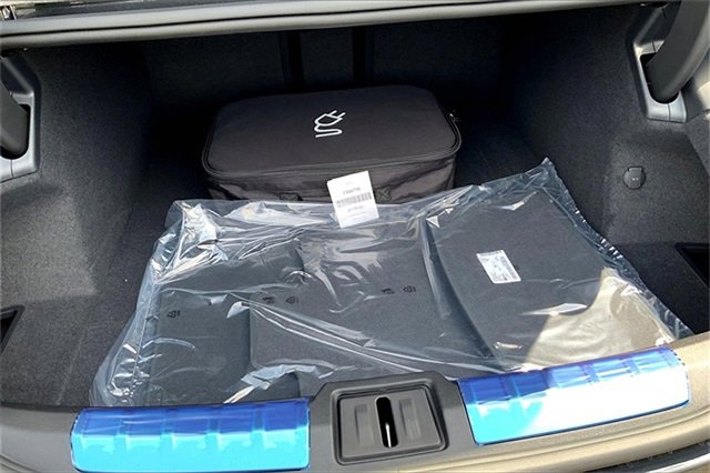 New 2025 Porsche Taycan image 20