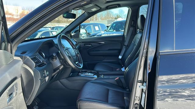 Used 2023 Honda Ridgeline Black Edition image 9