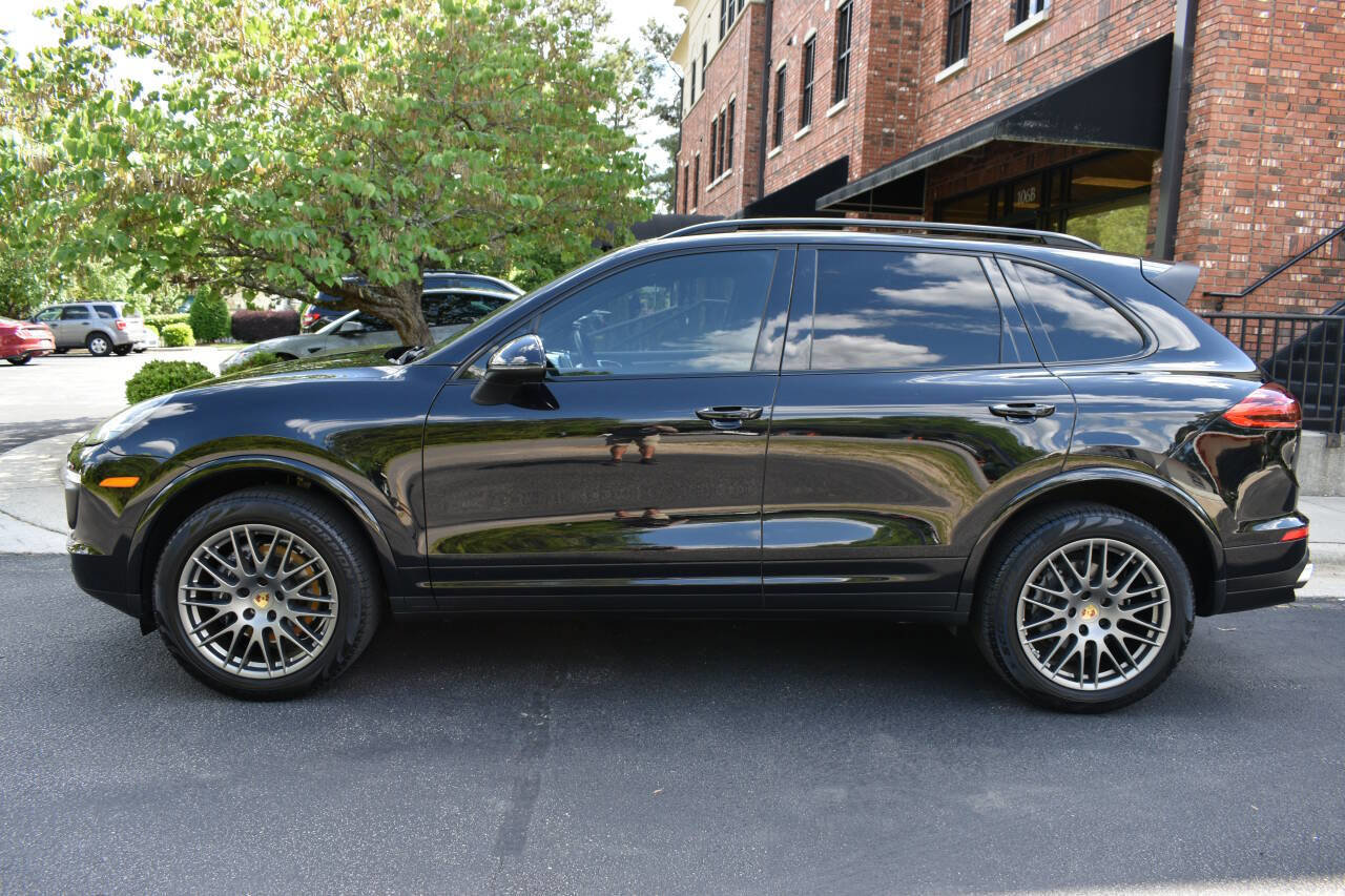 Used 2018 Porsche Cayenne Platinum Edition AWD/4WD image 4