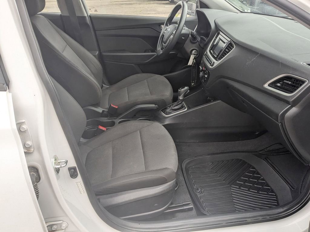 Used 2019 Hyundai Accent SE FWD image 23