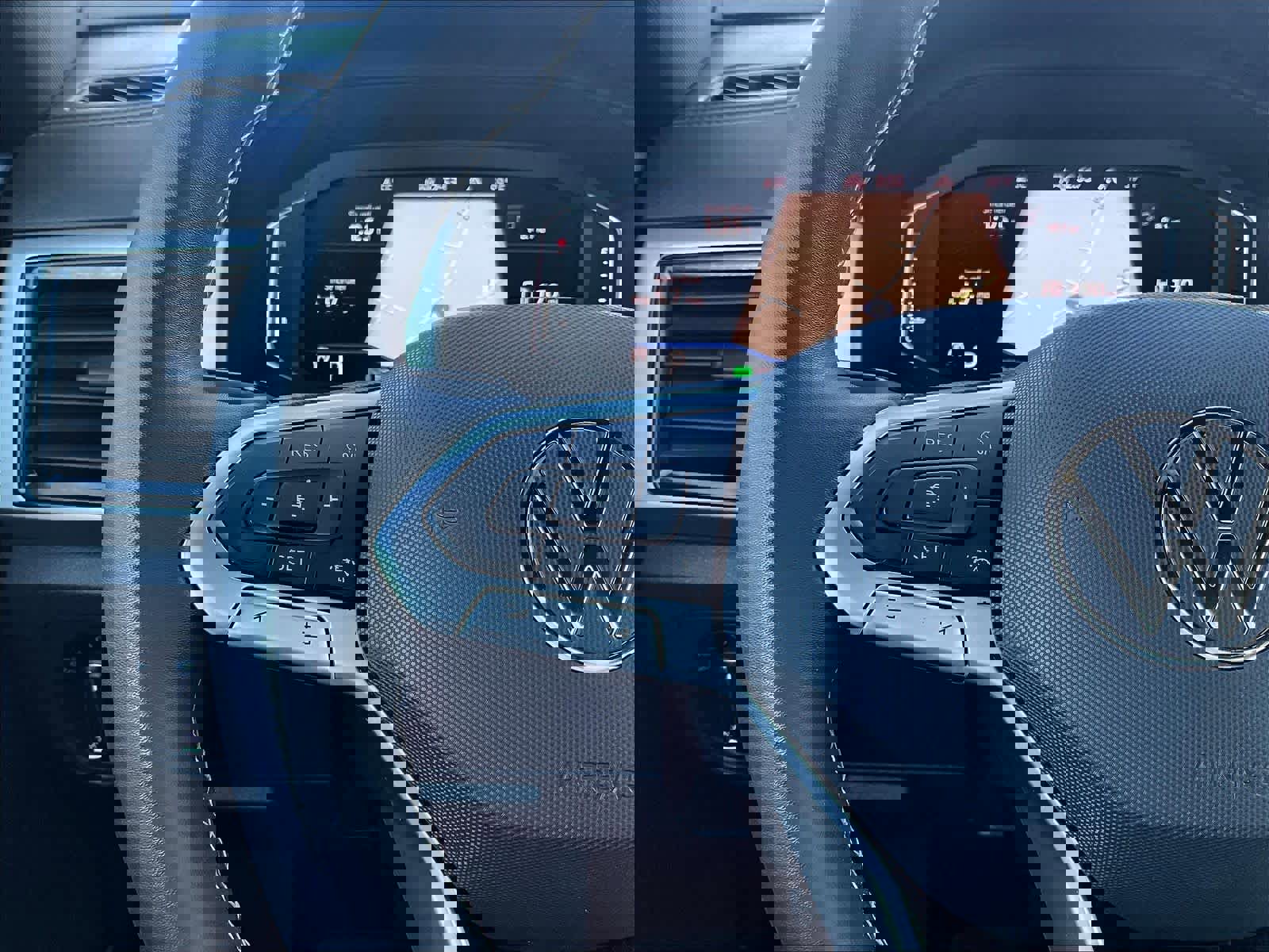 Used 2021 Volkswagen Atlas Cross Sport SEL Premium image 23