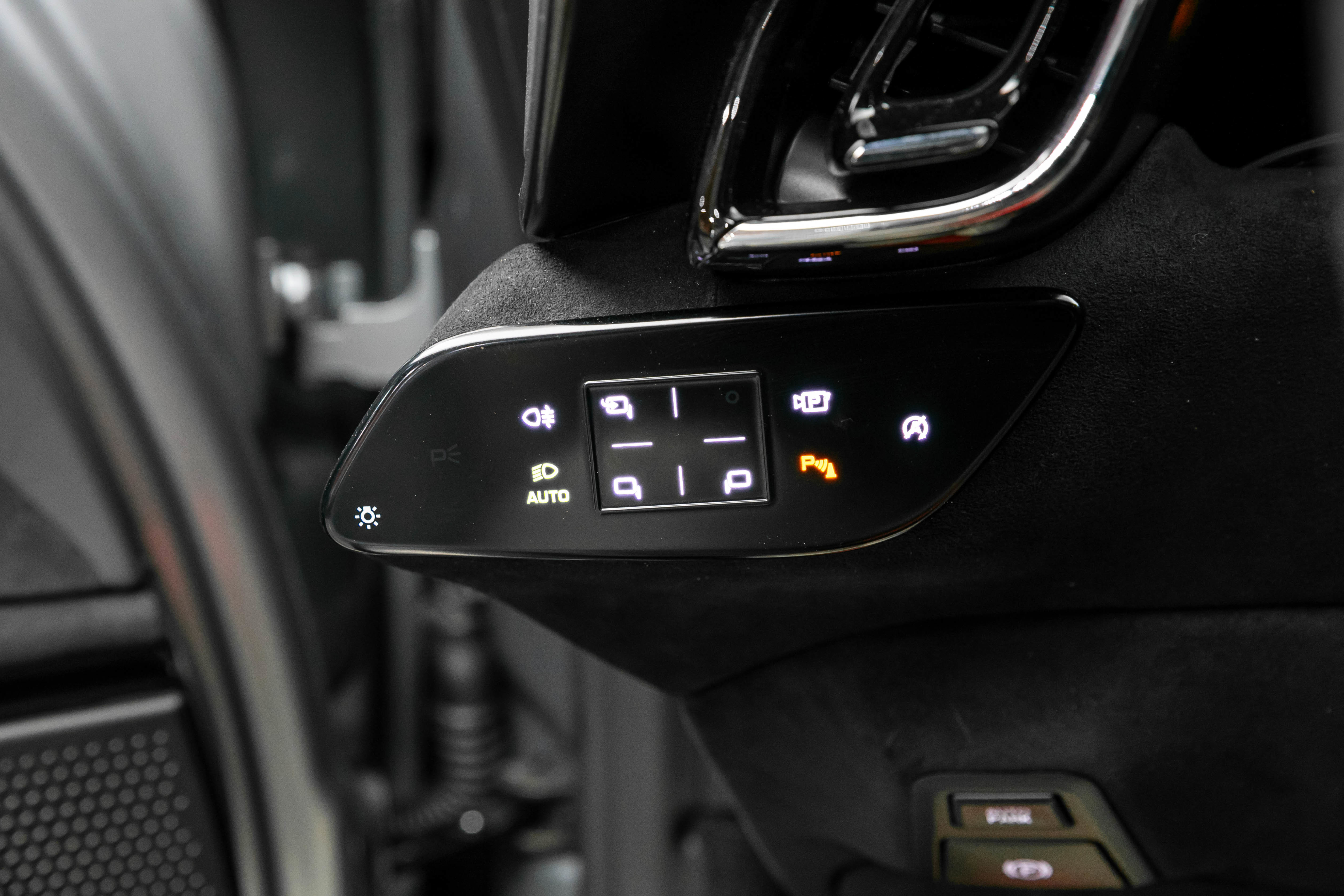 Certified 2024 Ferrari Roma image 24