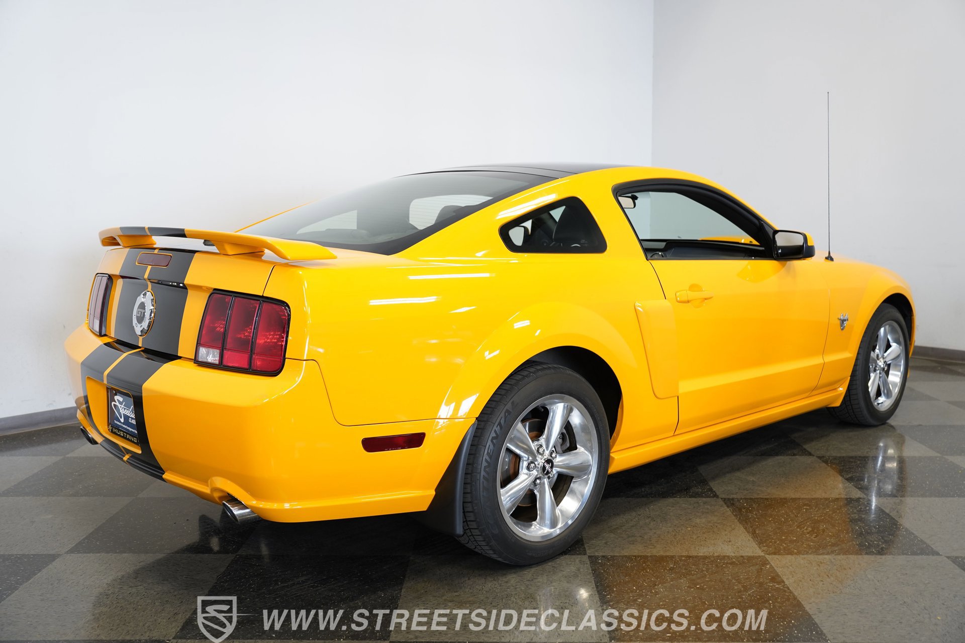 Used 2009 Ford Mustang GT Premium image 12