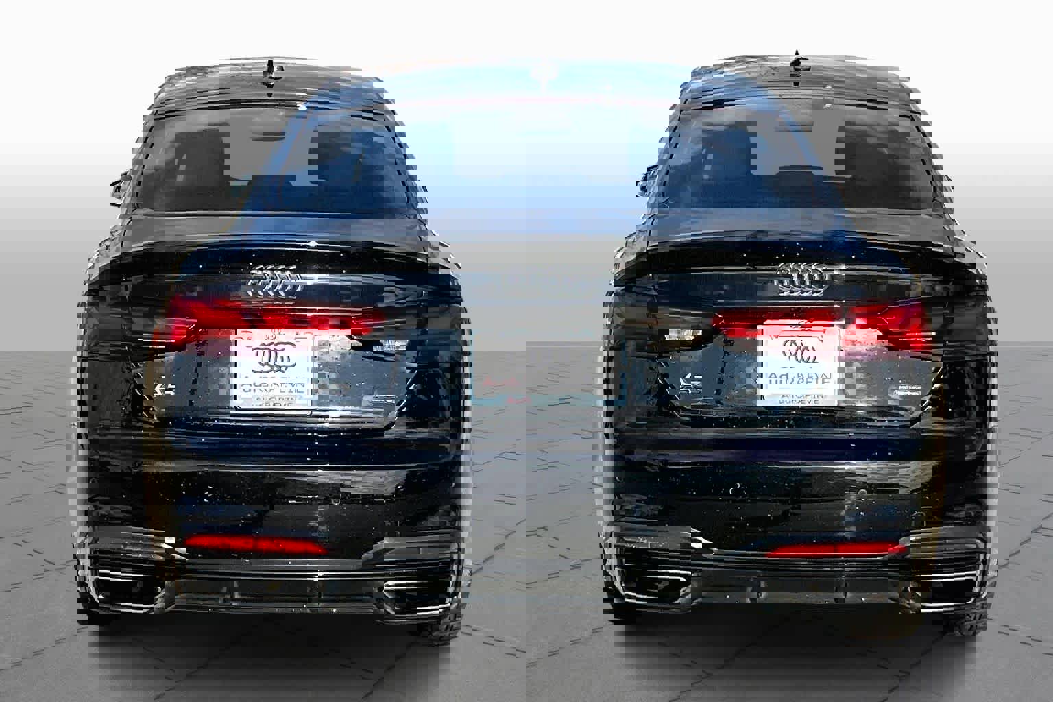 Used 2023 Audi A5 2.0T Premium Plus w/ Premium Plus image 4