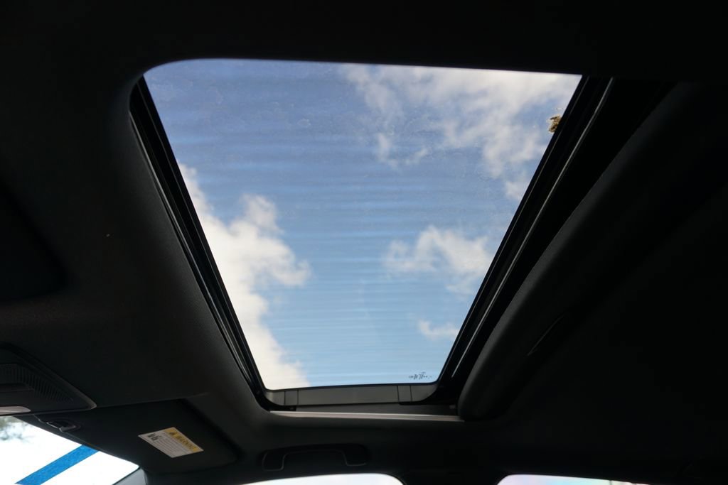 Used 2025 Honda Civic FWD Hybrid Sedan image 31