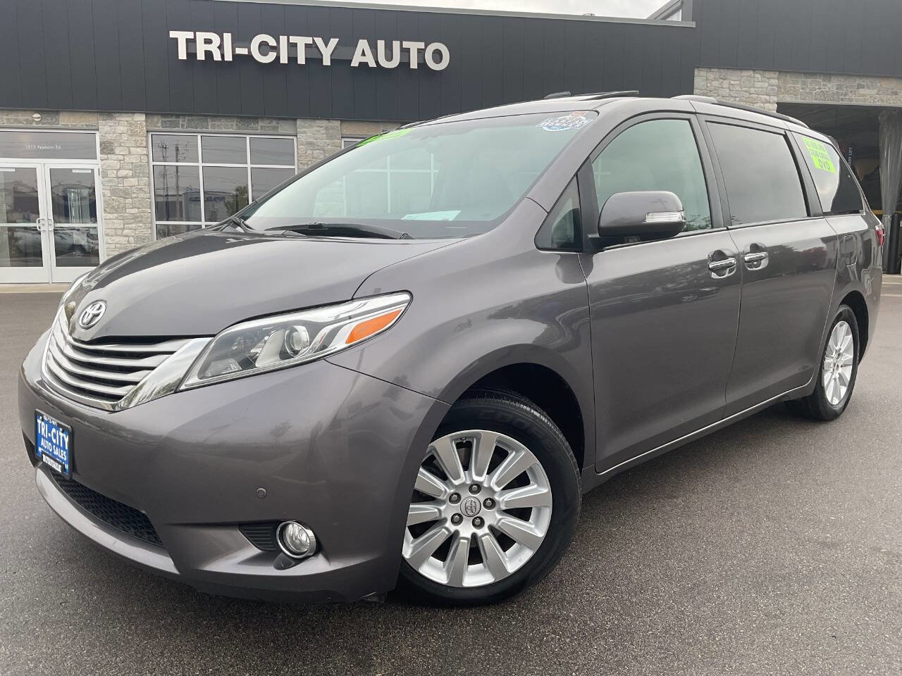 Used 2015 Toyota Sienna AWD