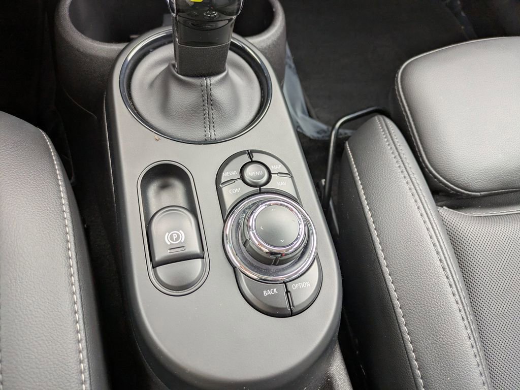 Used 2022 MINI Cooper SE image 17