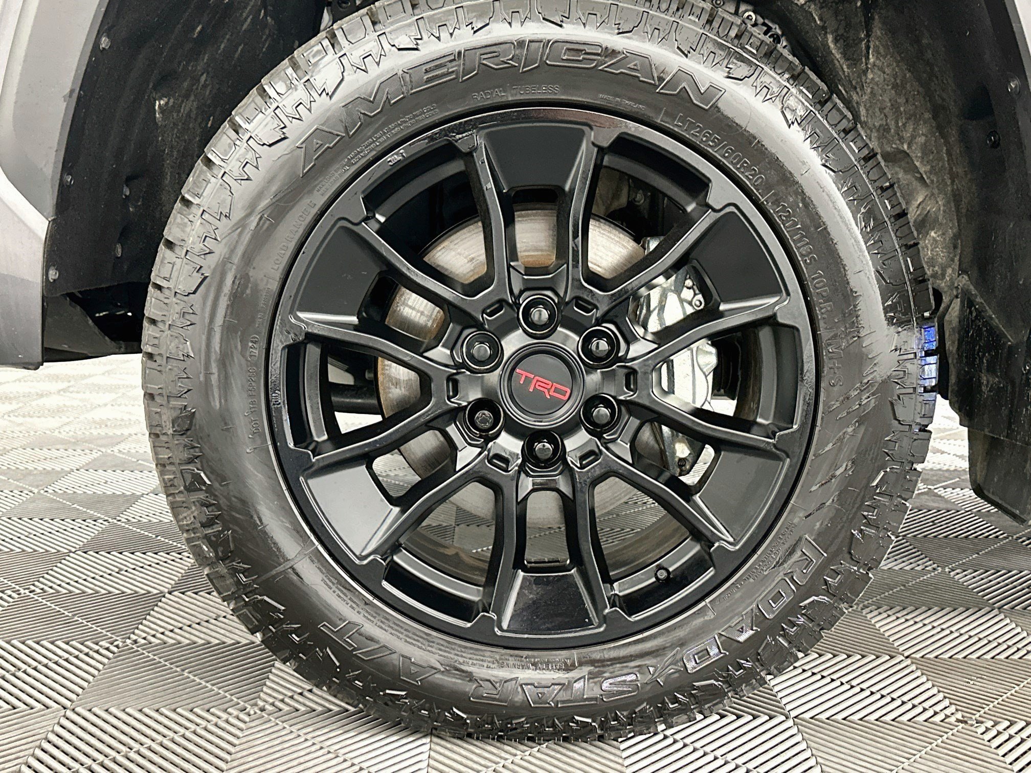 Used 2024 Toyota Tundra Limited w/ TRD Off-Road Package AWD/4WD image 35