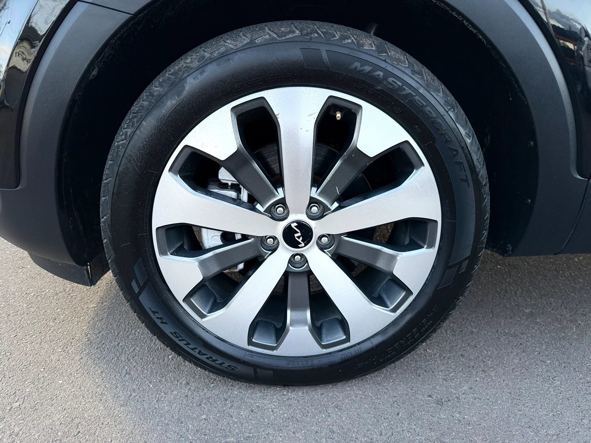 Used 2022 Kia Telluride S image 41