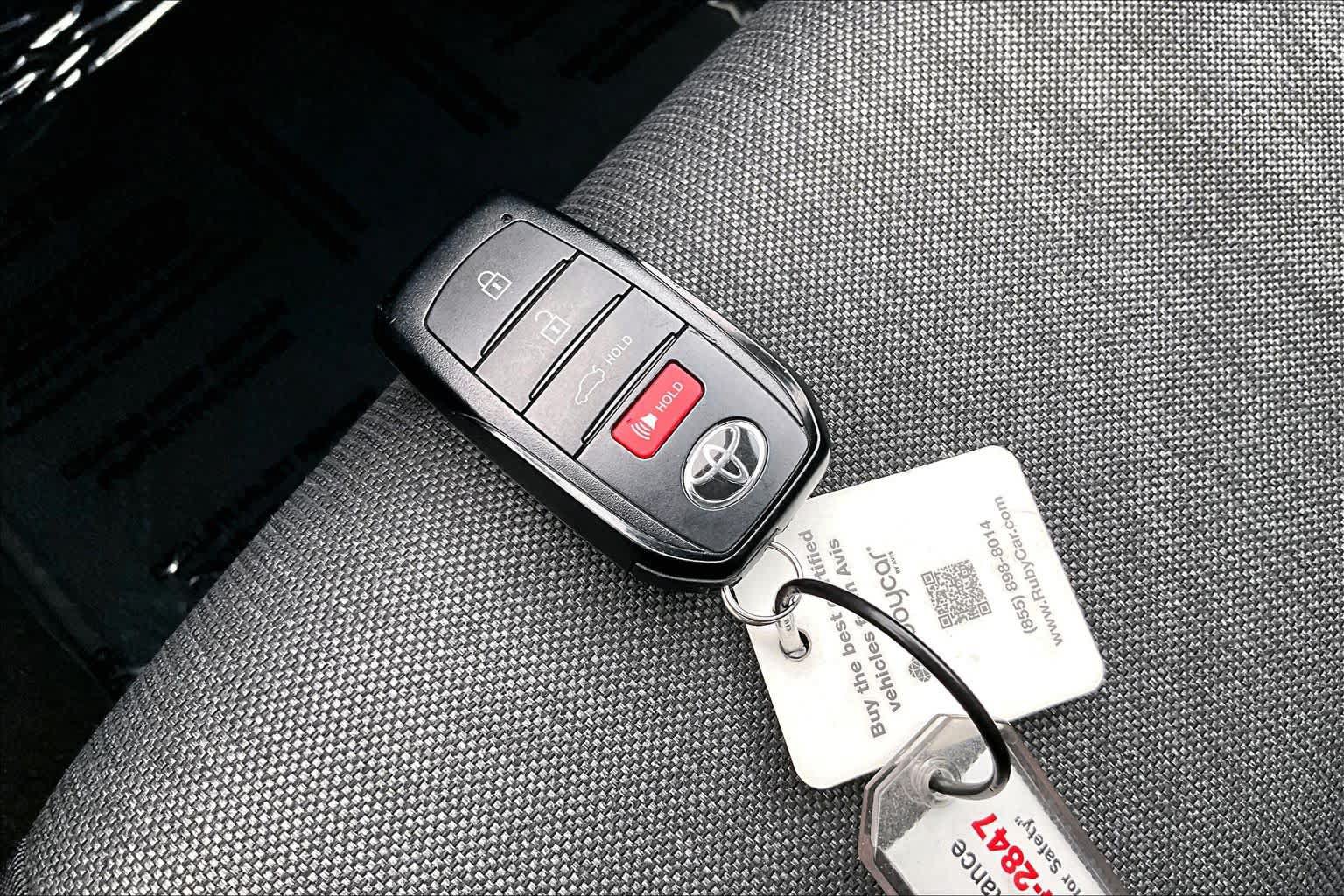Used 2026 Toyota Camry LE FWD image 14