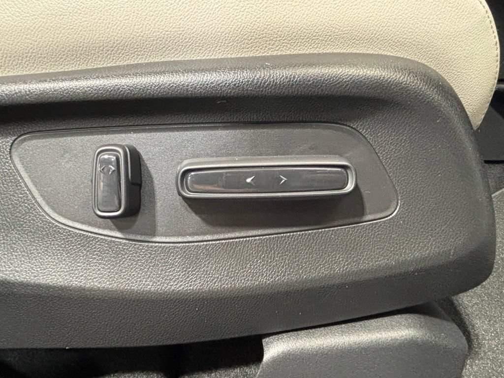 Certified 2025 Honda CR-V EX-L image 35