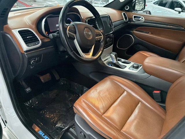 Used 2020 Jeep Grand Cherokee Summit w/ Platinum Series Group AWD/4WD image 18