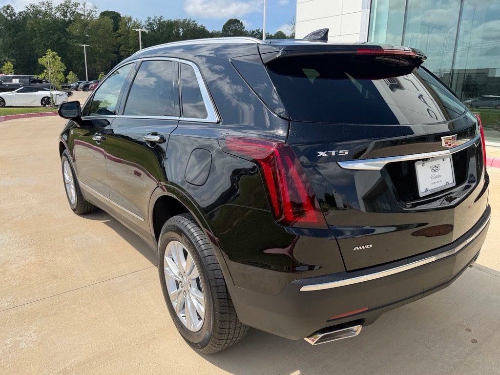 New 2026 Cadillac XT5 Luxury w/ LPO, Floor Liner Package FWD image 3