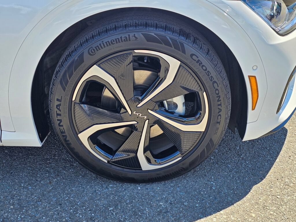 Certified 2024 Kia EV6 GT-Line AWD/4WD image 32