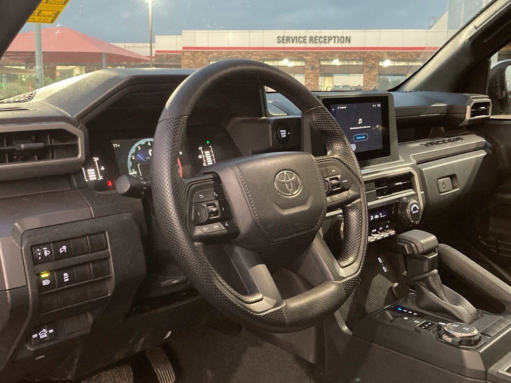 Certified 2026 Toyota Tacoma SR5 AWD/4WD image 9