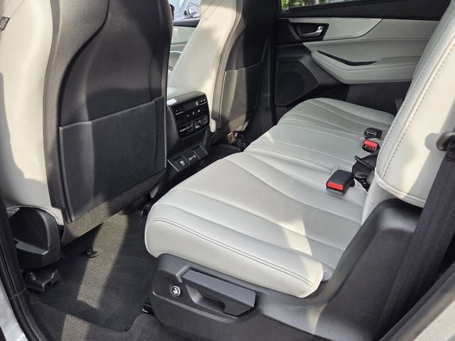 Used 2023 Acura MDX FWD w/ Technology Package image 8