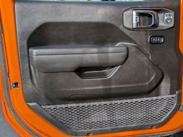 Certified 2025 Jeep Wrangler Willys image 12