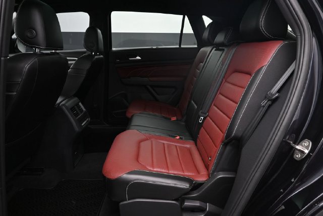 Used 2022 Volkswagen Atlas Cross Sport SEL Premium R-Line w/ Cross Sport MDO Package AWD/4WD image 11