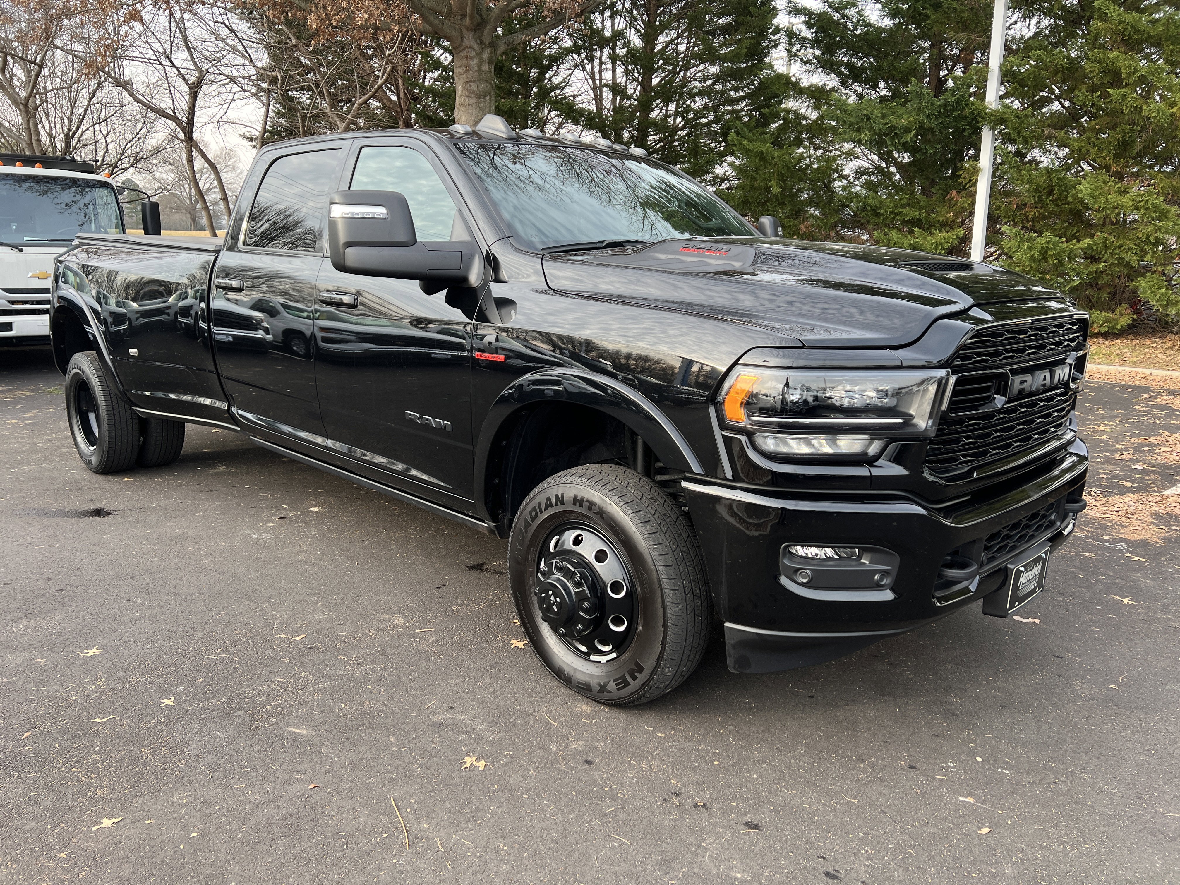 Used 2023 RAM 3500 Limited image 2