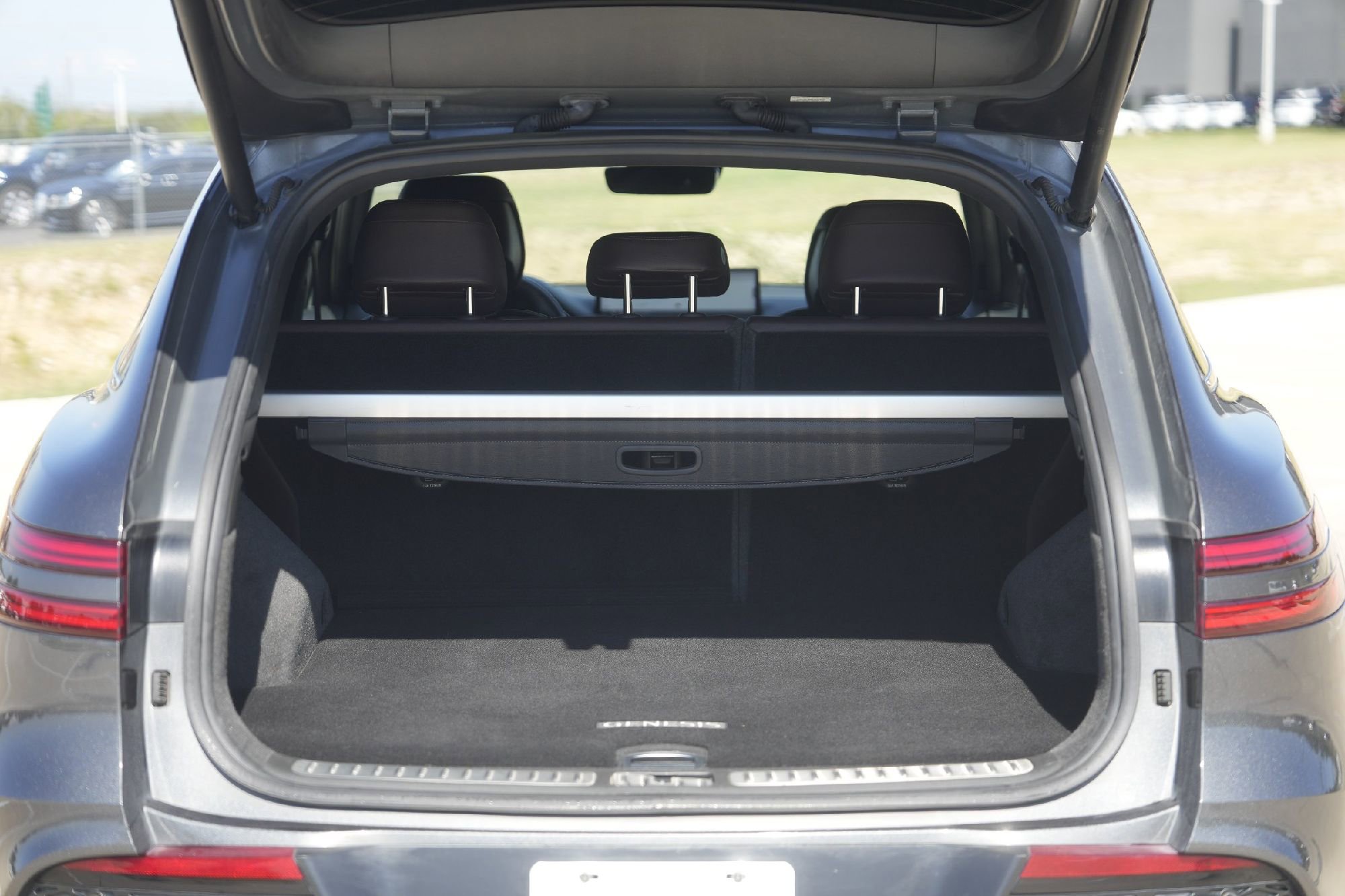 Used 2022 Genesis GV70 2.5T w/ Advanced Package image 31