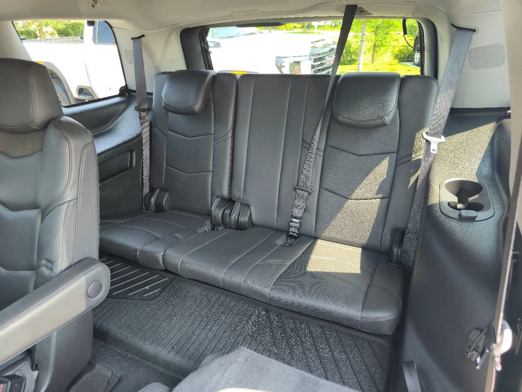 Certified 2020 Cadillac Escalade Premium Luxury AWD/4WD image 10