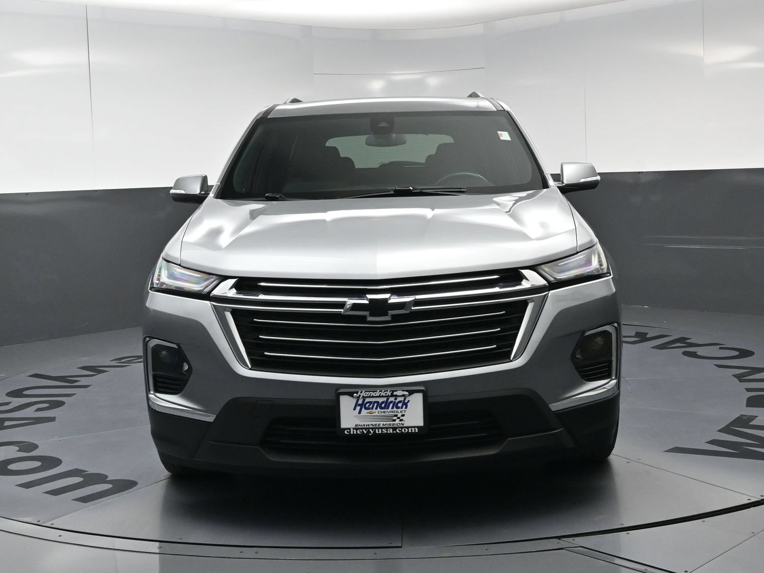 Used 2023 Chevrolet Traverse LT AWD/4WD image 3