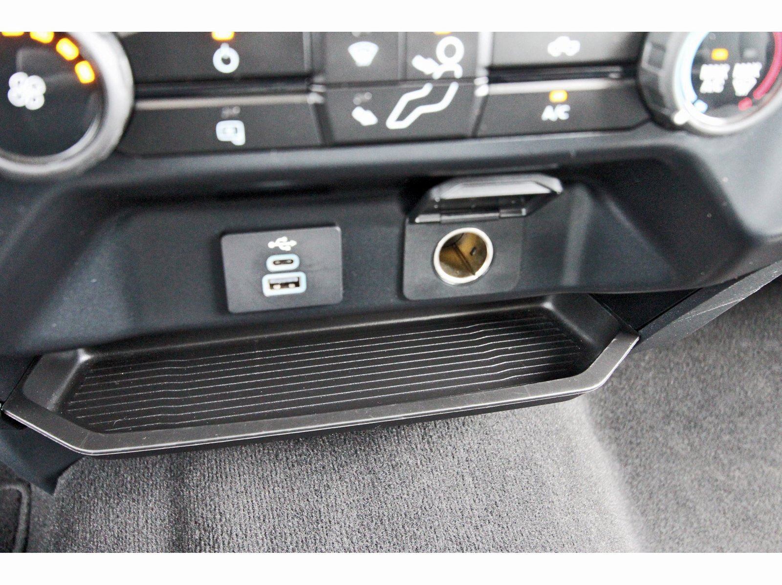 Used 2024 Ford F250 XLT AWD/4WD image 29