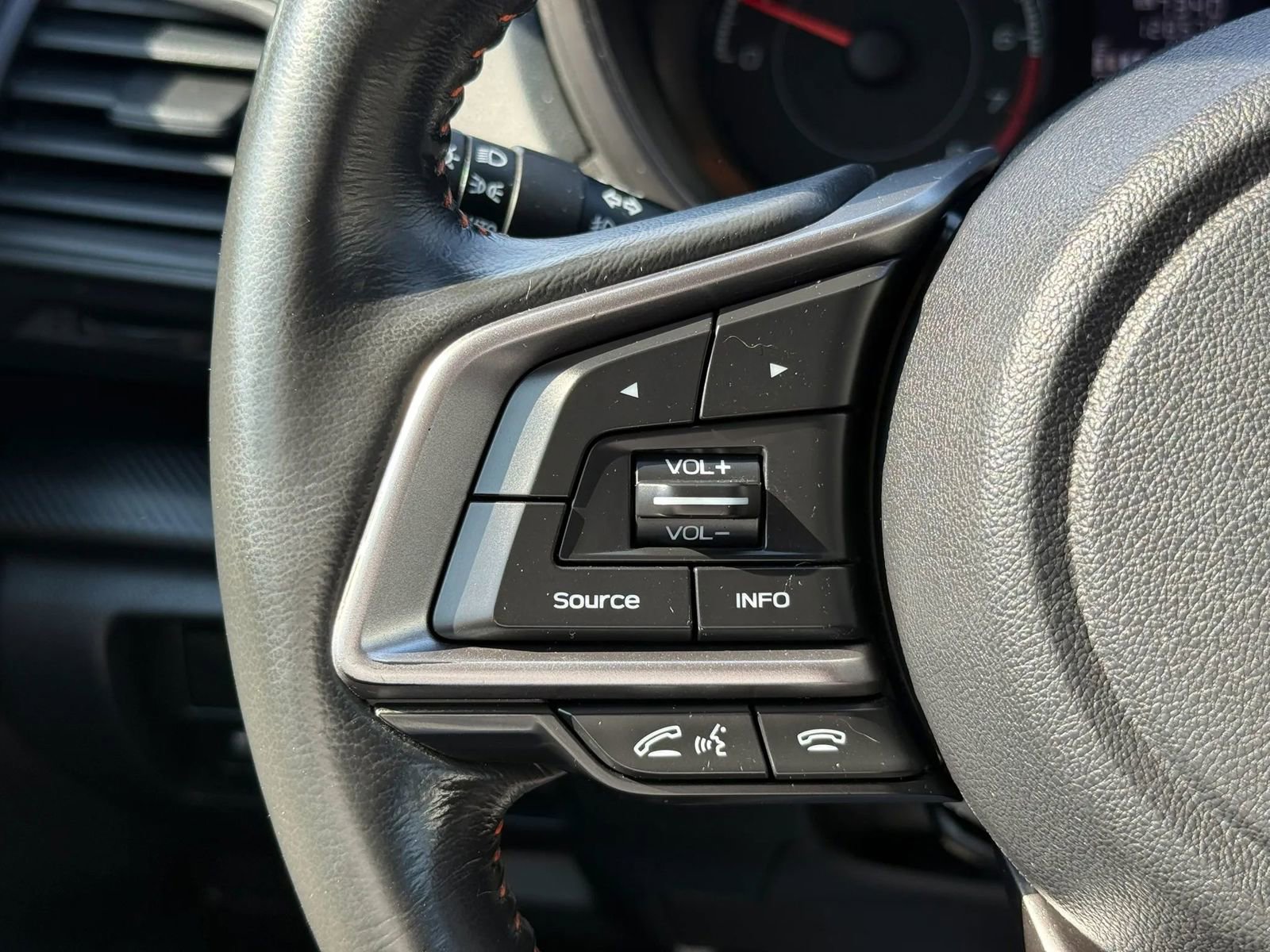 Used 2018 Subaru Crosstrek 2.0i Premium AWD/4WD image 22