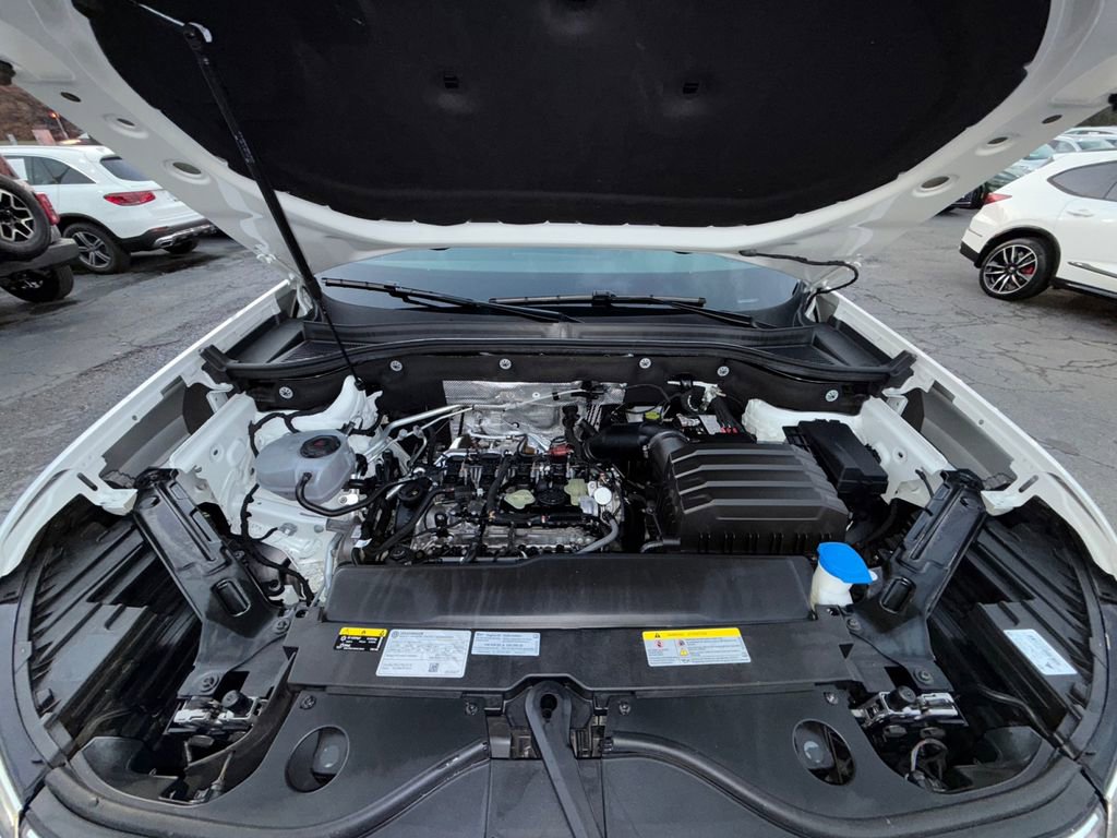 Used 2025 Volkswagen Atlas SE image 26