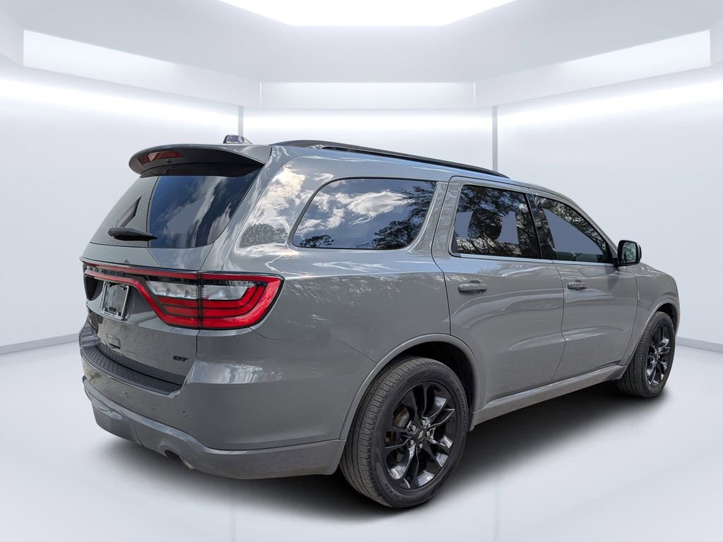 Used 2023 Dodge Durango GT image 3