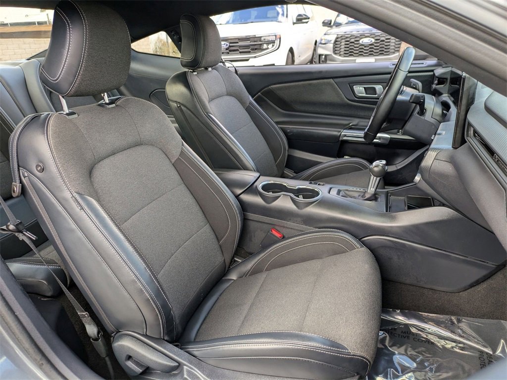 Used 2024 Ford Mustang Coupe image 28