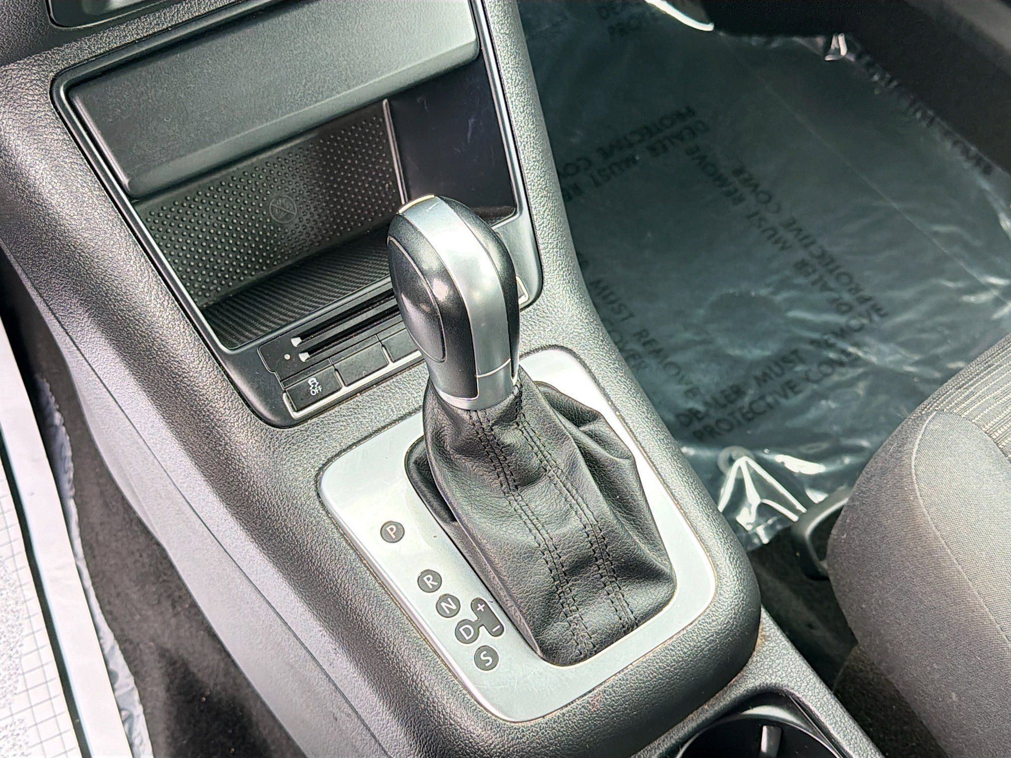 Used 2017 Volkswagen Tiguan Limited image 27