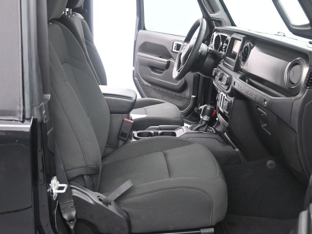 Used 2023 Jeep Wrangler Sport S image 11
