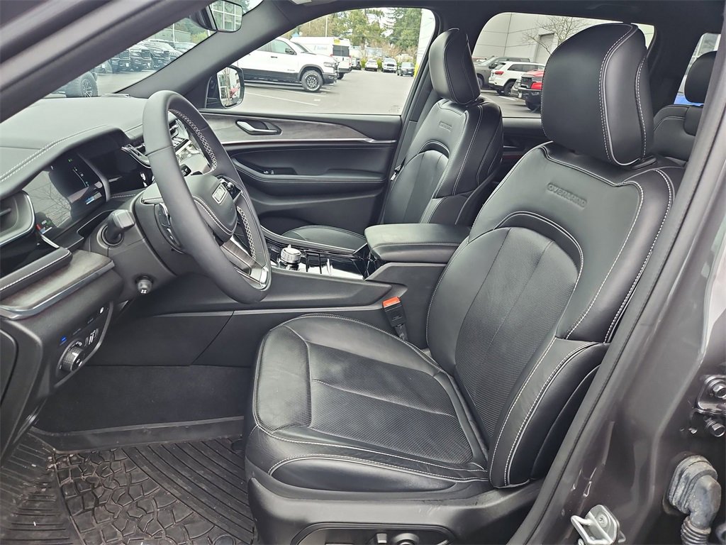 Used 2023 Jeep Grand Cherokee Overland image 21