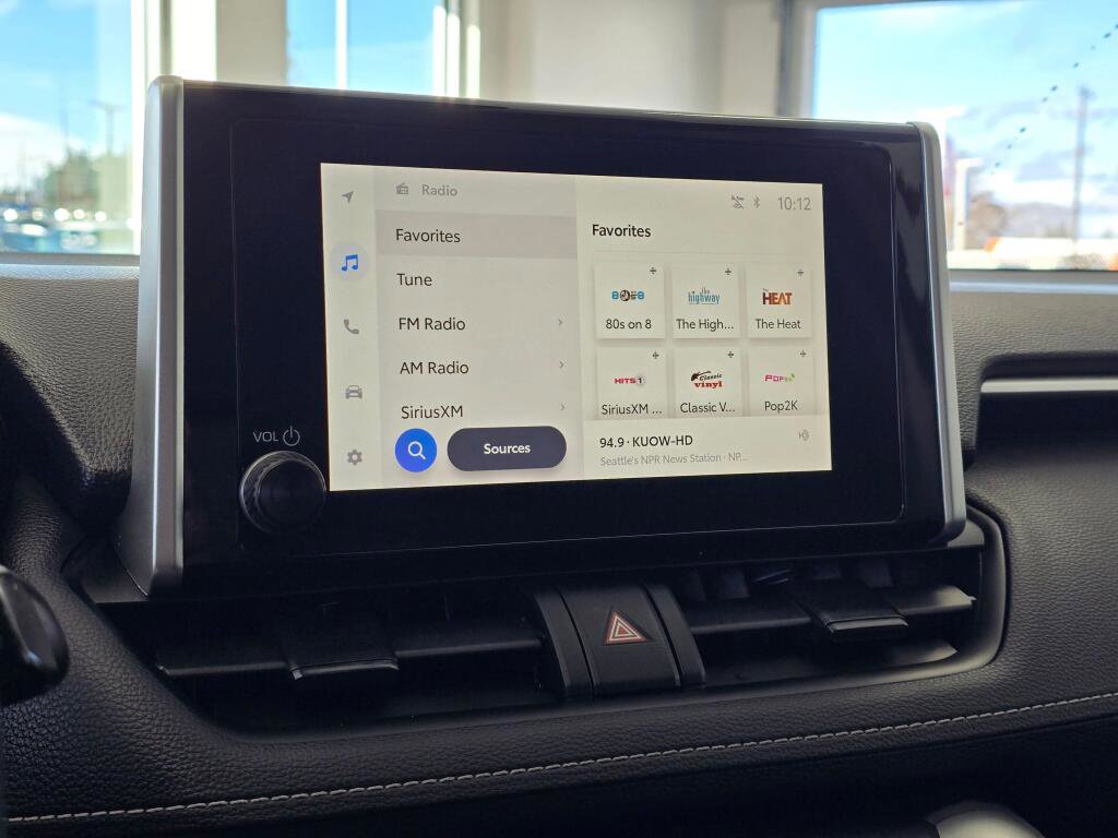 Used 2025 Toyota RAV4 LE image 30