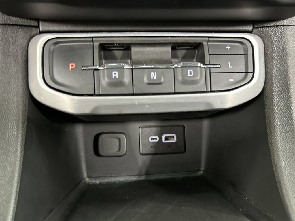 Certified 2023 GMC Acadia SLE w/ Driver Convenience Package AWD/4WD image 17