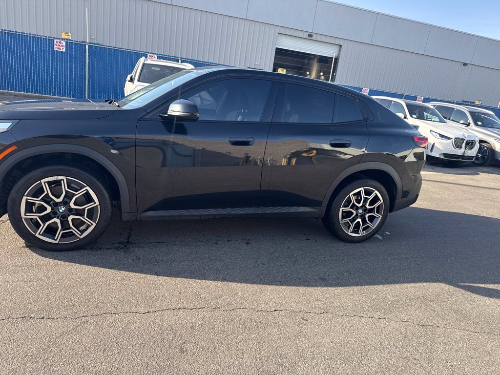 Used 2024 BMW X2 xDrive28i w/ Convenience Package AWD/4WD image 2