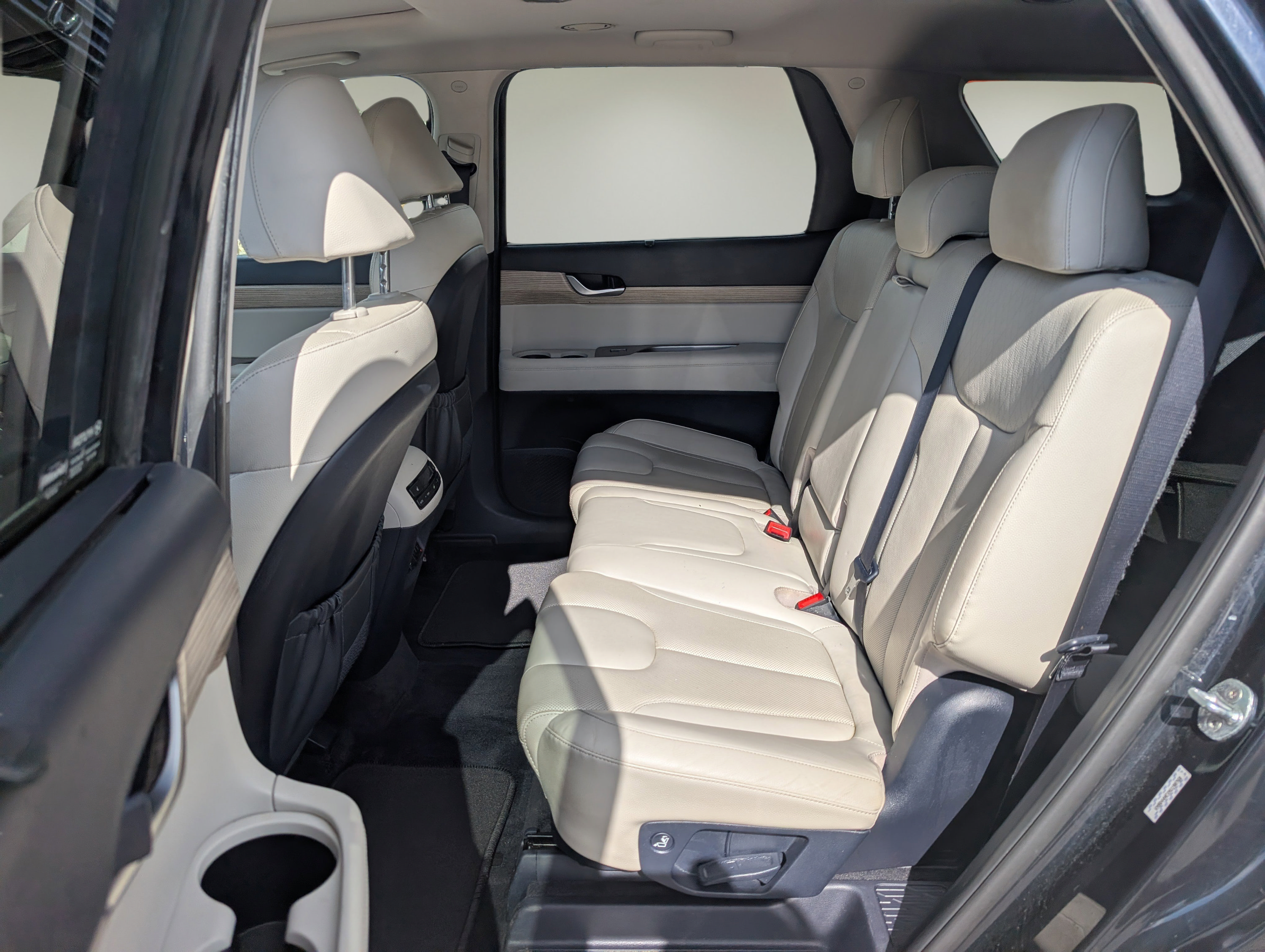 Used 2021 Hyundai Palisade SEL w/ Cargo Package FWD image 11