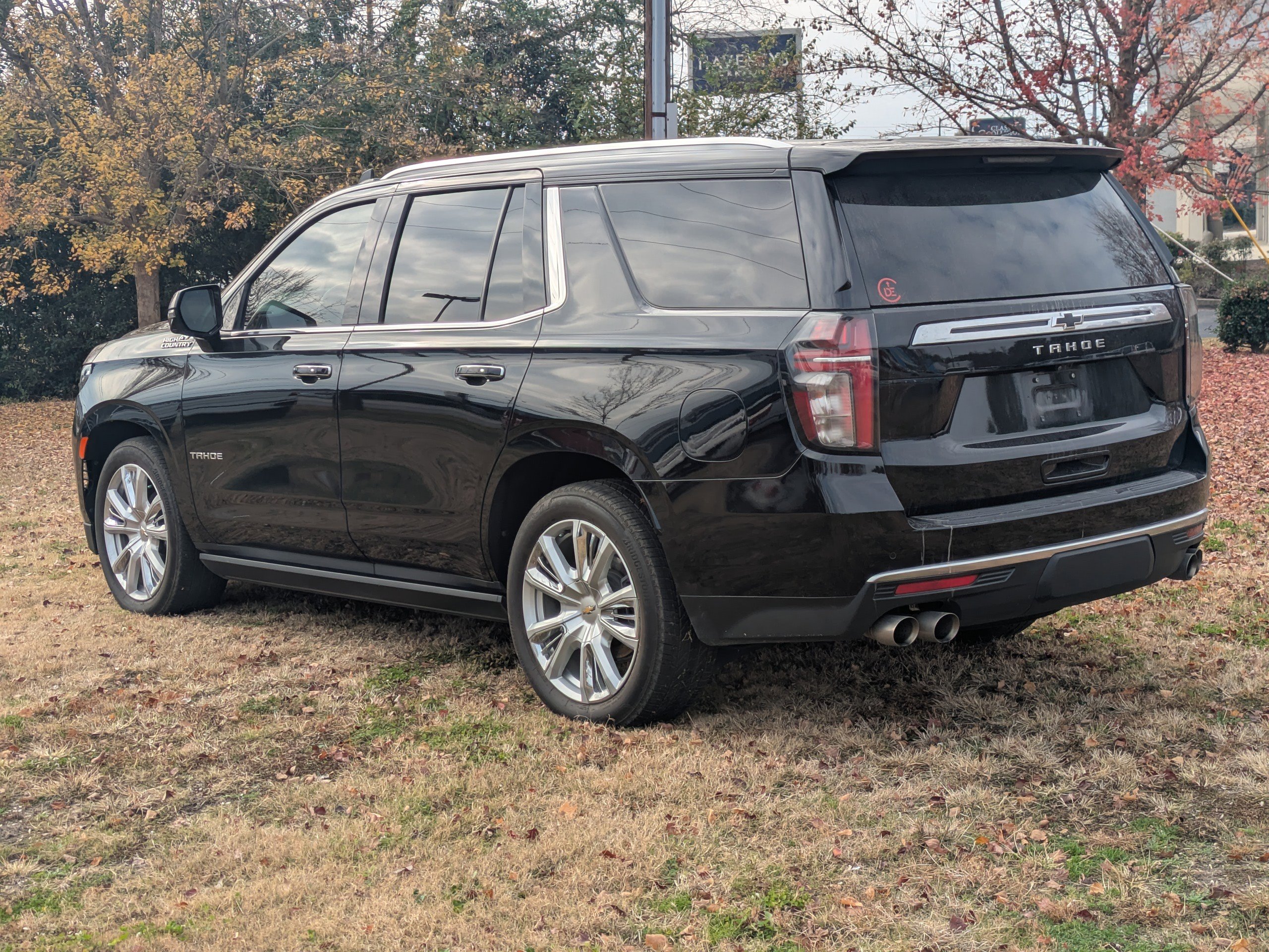 Used 2024 Chevrolet Tahoe High Country image 6