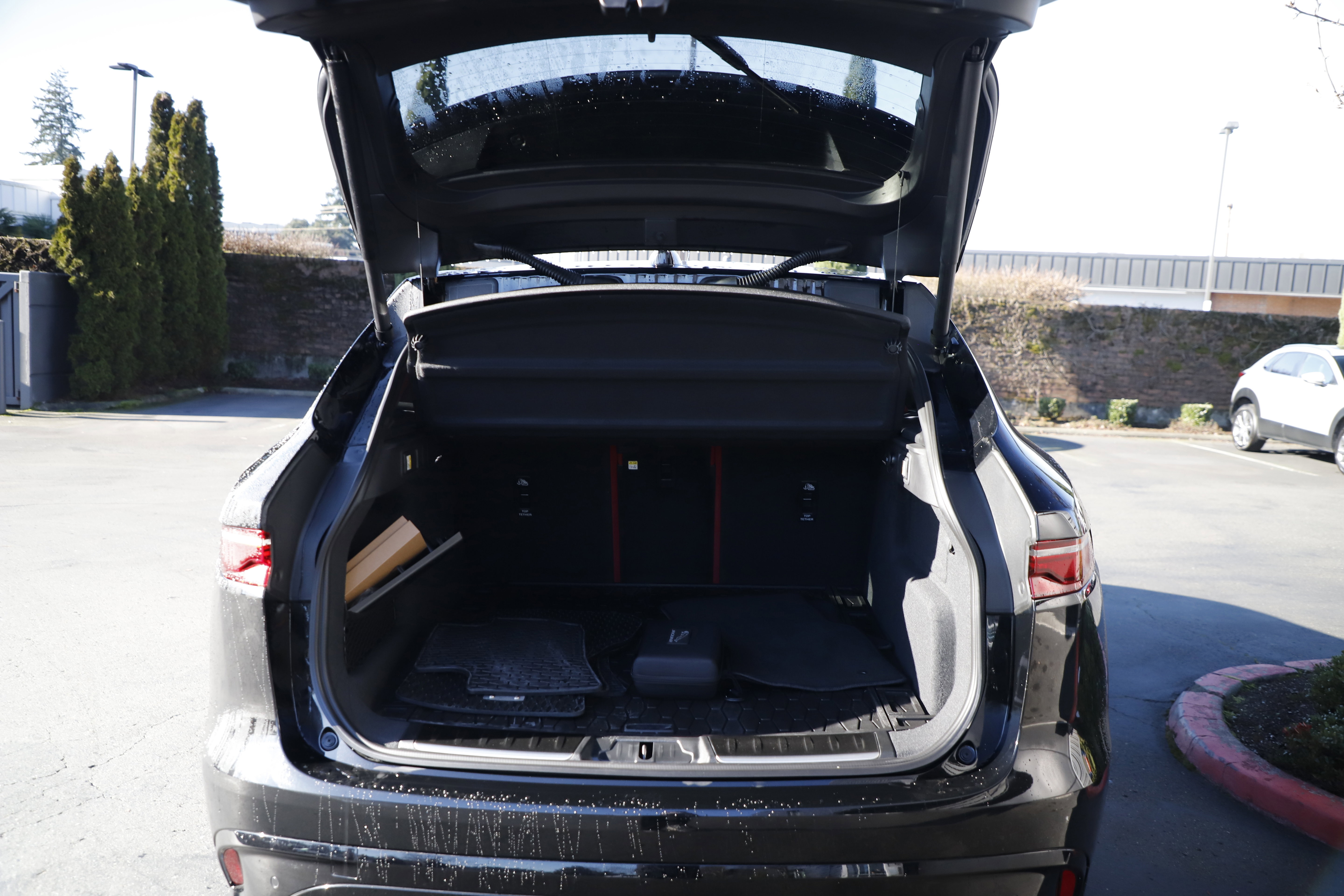 New 2026 Jaguar F-PACE R-Dynamic S AWD/4WD image 15