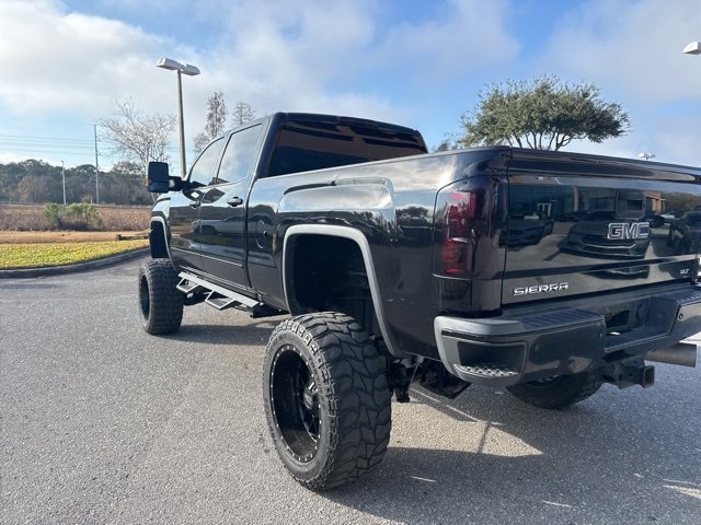 Used 2018 GMC Sierra 2500 SLT w/ Duramax Plus Package image 3