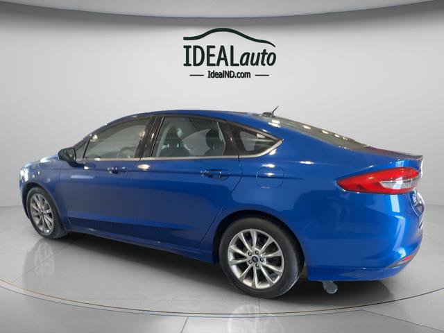 Used 2017 Ford Fusion SE FWD image 6