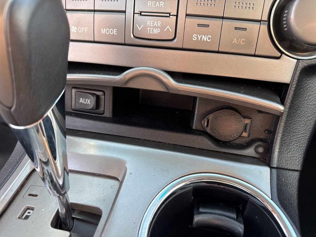 Used 2010 Toyota Highlander Sport image 24