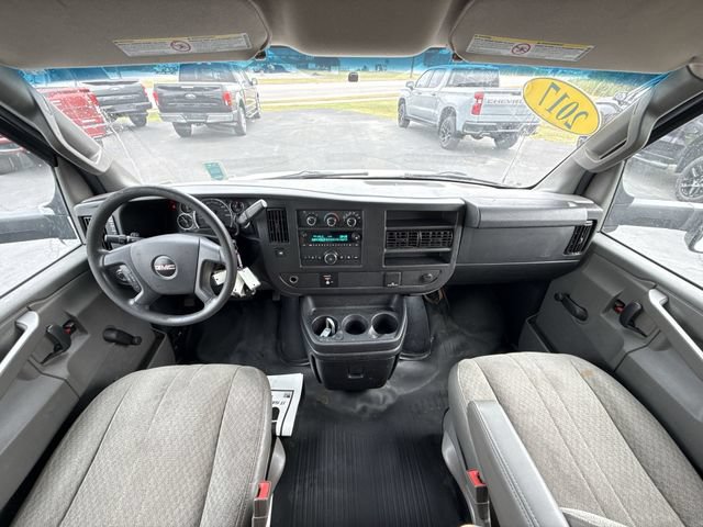 Used 2017 GMC Savana 3500 RWD image 17