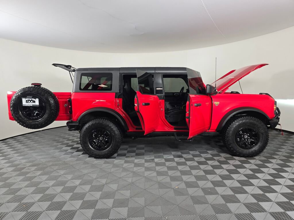 Used 2024 Ford Bronco Badlands w/ Sasquatch Package image 18