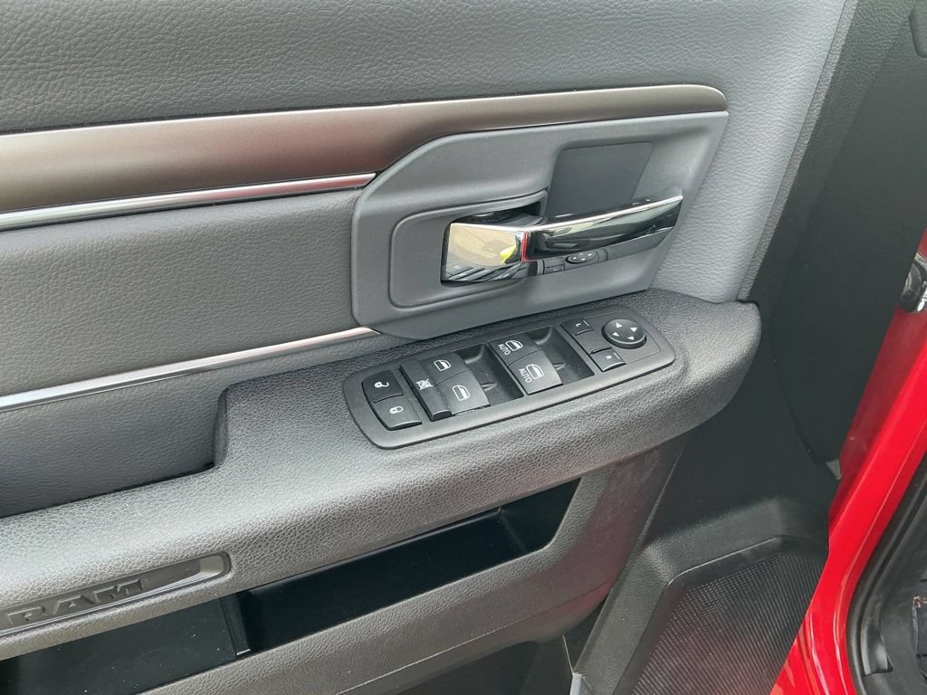 Used 2024 RAM 1500 Classic SLT AWD/4WD image 18