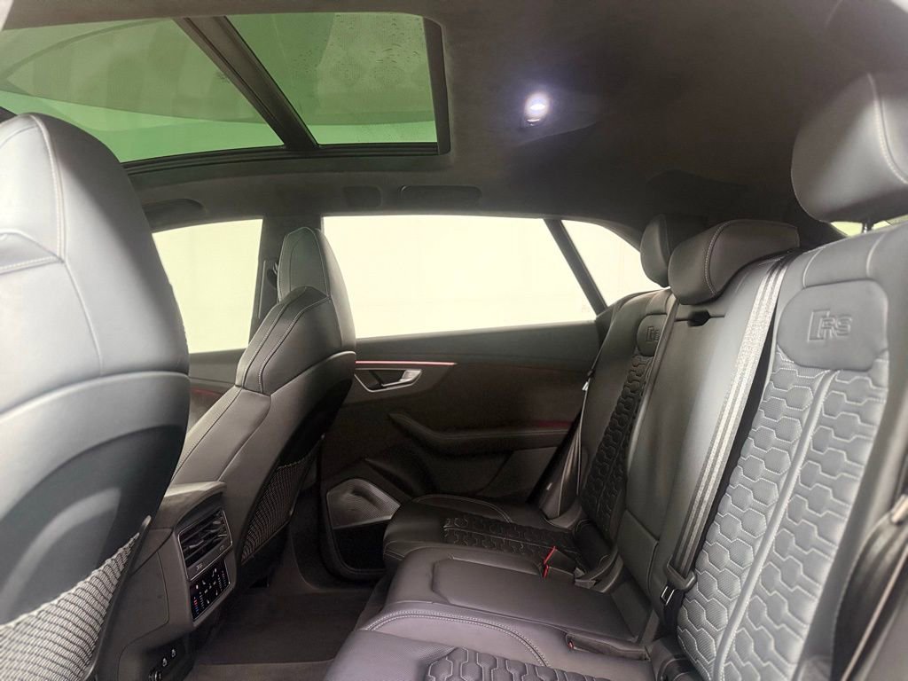 Used 2022 Audi RS Q8 image 21