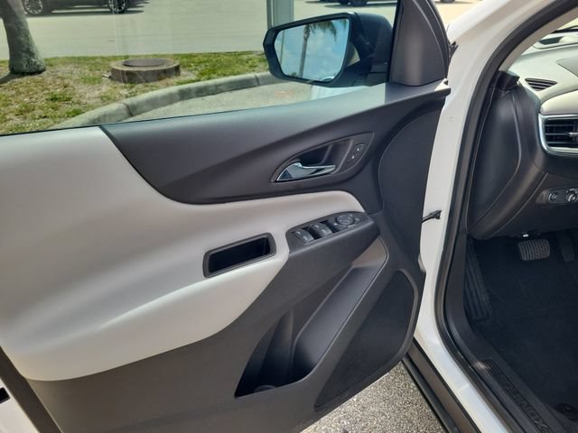 Used 2023 Chevrolet Equinox LS FWD image 8