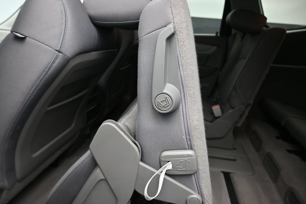 Used 2016 Chevrolet Traverse LS FWD image 34