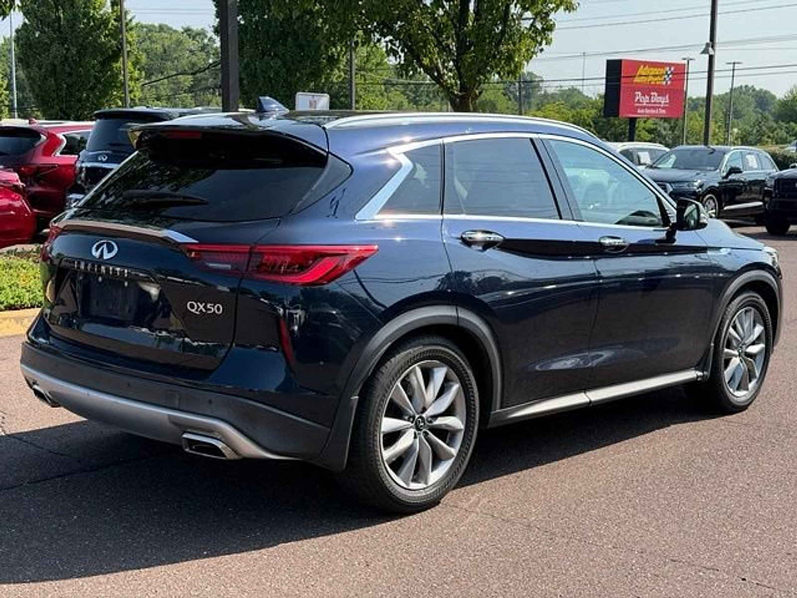 Used 2020 INFINITI QX50 Luxe w/ Cargo Package AWD/4WD image 7